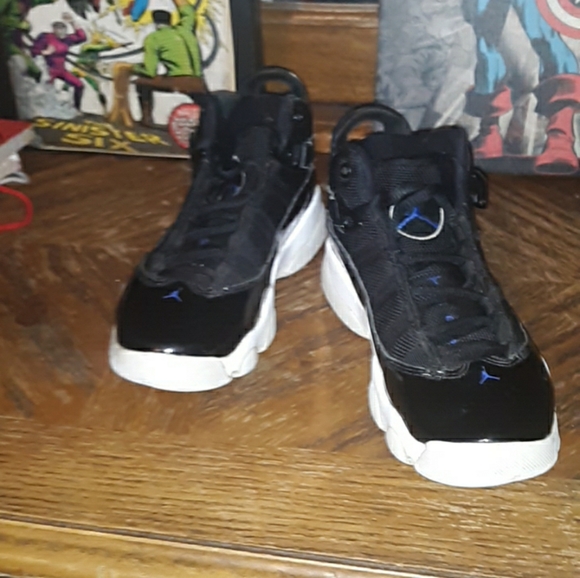 JORDAN Sneakers - Picture 3 of 6